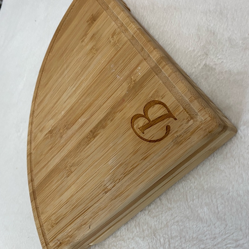 Cheeseboard - Picture 4 of 10